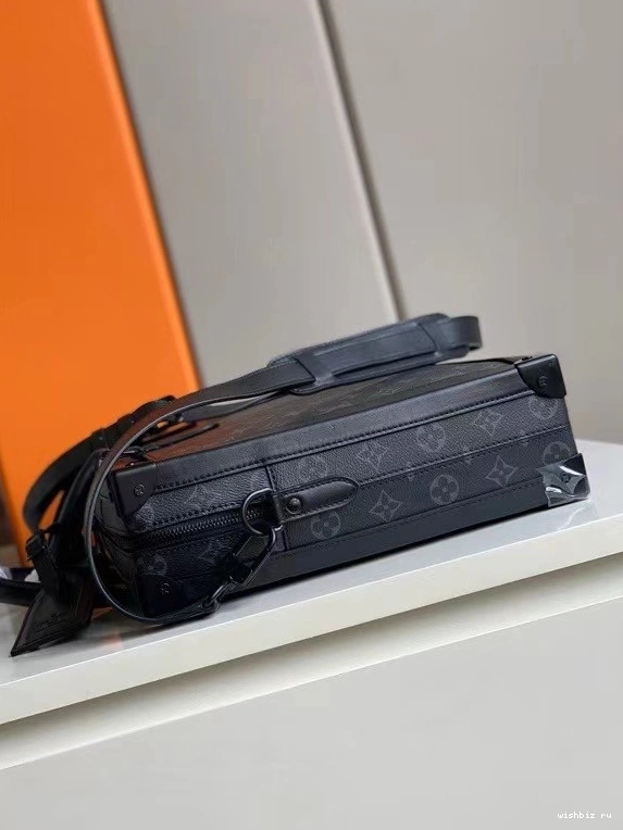 WIS SOFT TRUNK LOUIS VUITTON 1221